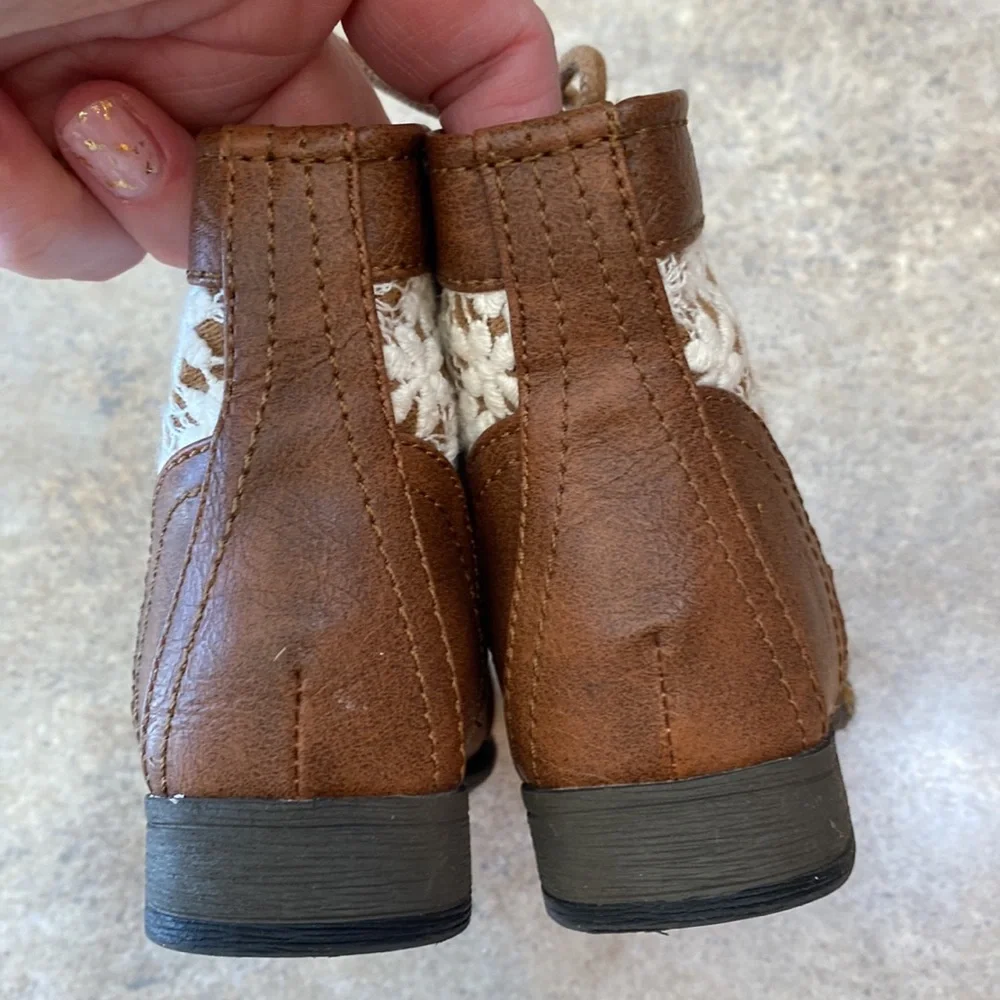 Little girl, Link boots, size 4